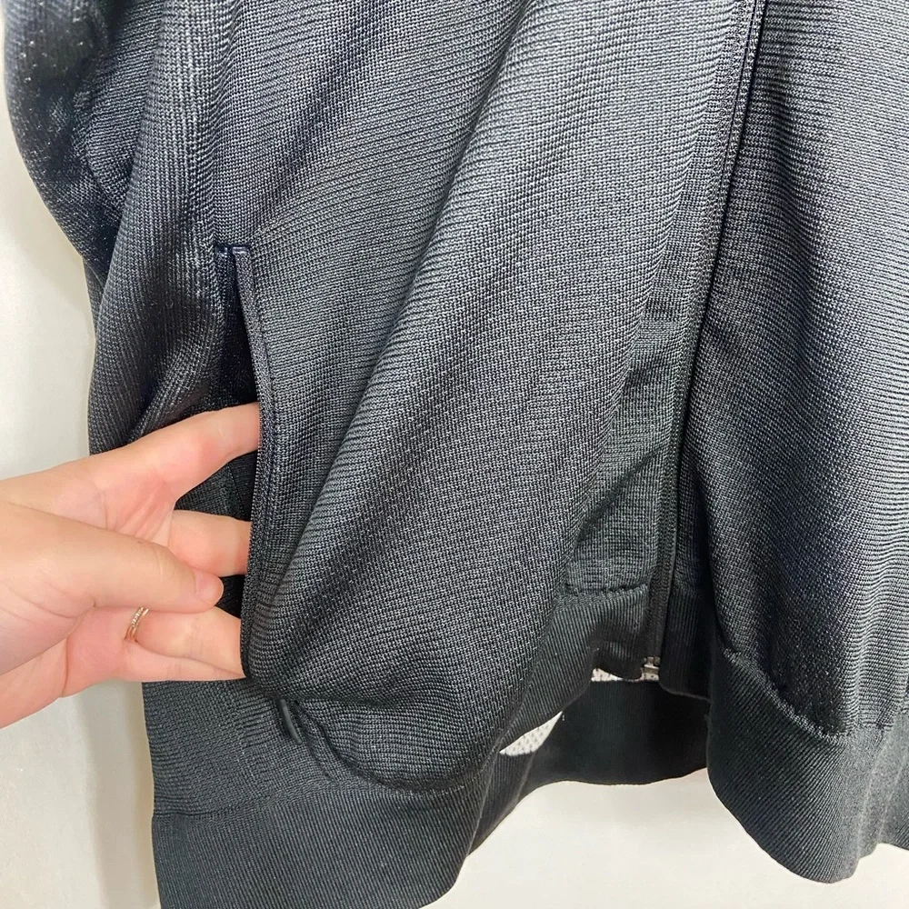 NWOT Adidas men’s black white‎ striped ID knit bomber jacket zip pocket large